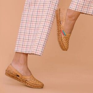 Mohinders Woven Flat in Honey + Stripes